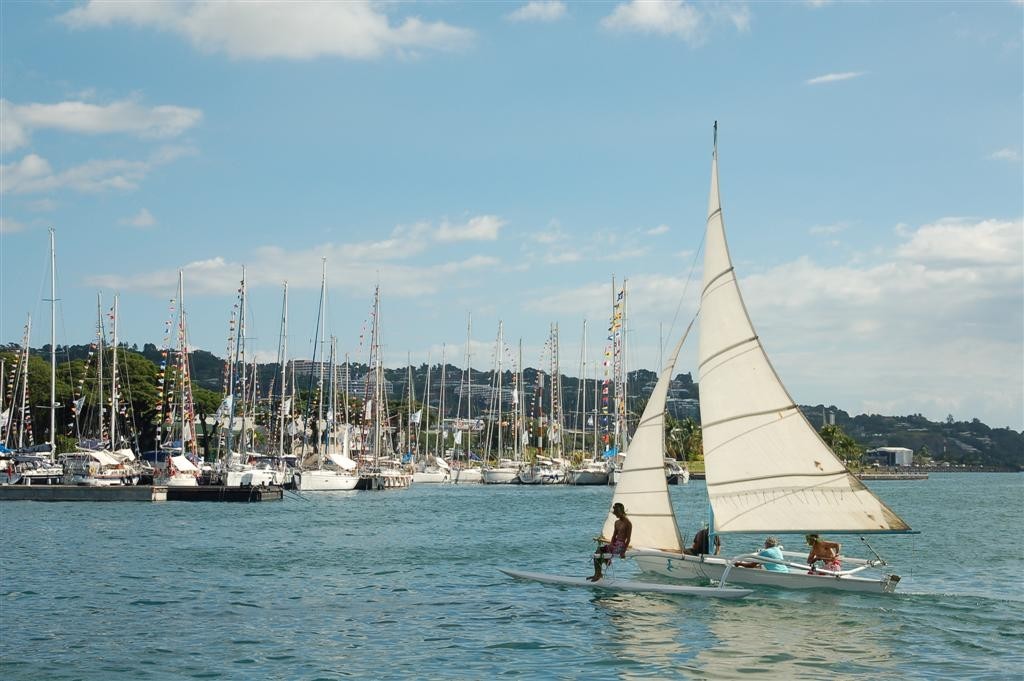 Sailing Pirogue © Peter Seymour